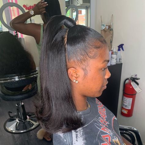 Tommoi Tugman on Instagram: “Half up half down with flips , 2 bundles and a half from @kanyeofweave” Weave Ponytail Hairstyles, Love Or Hate, Hair Done, Hair Laid, Hair Ponytail Styles, Ponytail Styles, Baddie Hairstyles, Hairstyles Ideas, The Salon