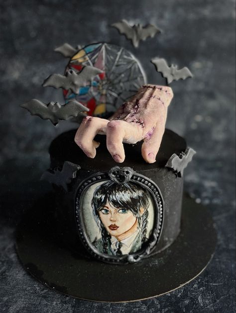 The Addams family | Halloween | Wednesday | cakes The Addams Family Halloween, Wednesday Cake, Addams Family Halloween, Halloween Wednesday, The Addams Family, Addams Family, Family Halloween, Halloween, Cake