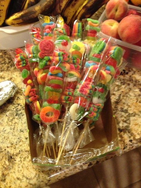 Candy kabobs for my sons first birthday party Sons First Birthday, Sleepover Snacks, Candy Kabobs, Candy Lollipops, Sleepover Birthday Parties, Candy Drinks, Sleepover Food, Junk Food Snacks, Luau Birthday