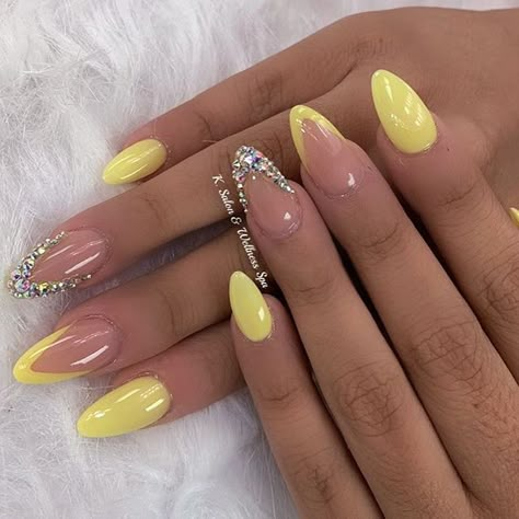 Sns Nails Designs, Rose Gold Nails Glitter, Almond Acrylic Nails Designs, Sunny Nails, Elegant Touch Nails, Baby Boomers Nails, Neon Nail Art, Natural Gel Nails, Natural Nail Designs