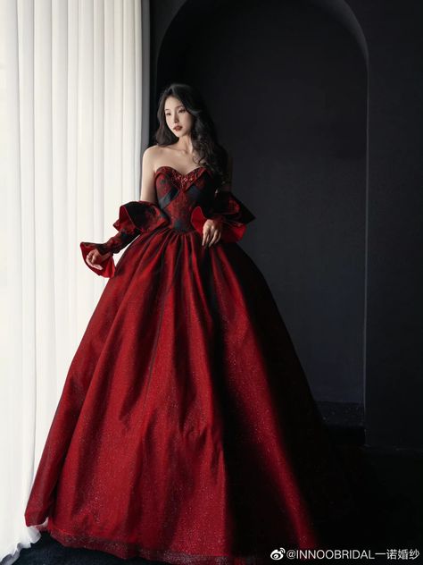 Red Gowns Elegant Royal, Quincenera Dresses Elegant, Royal Ball Dress, Red Fantasy Gown, Red And Black Ball Gown, Red Fantasy Dress, Red Princess Gown, Dark Red Ball Gown, Red Ballroom Dresses