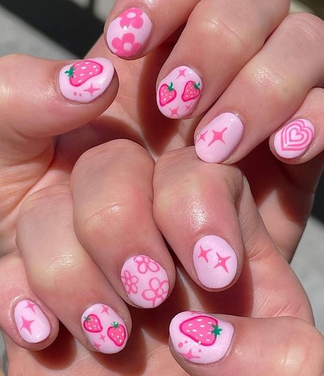 Kids Nails, Kids Nail Designs, Nail Art For Kids, Cute Pink Nails, Hippie Nails, Cute Simple Nails, Amazing Nails, Silver Nail, Colorful Nails