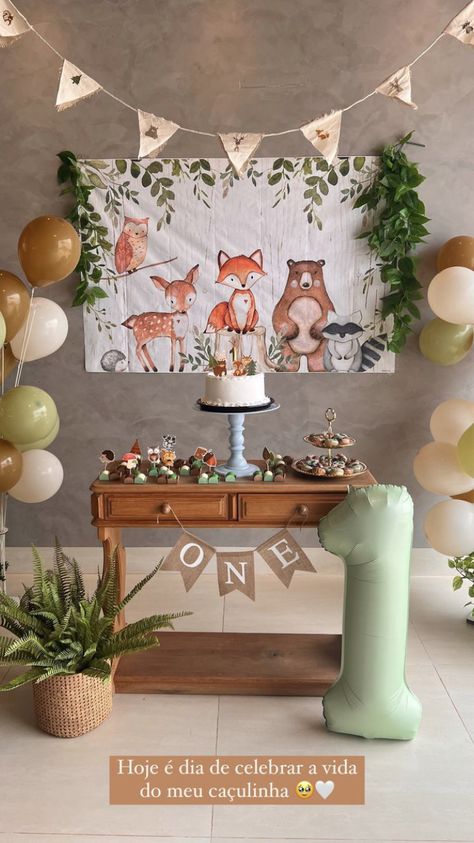 Teddy 1st Birthday, Forest Themed Party, Woodland Birthday, Baby Shower Inspiration, Woodland Forest, Baby Shower Fall, 1st Boy Birthday, Baby Birthday, Boy Birthday