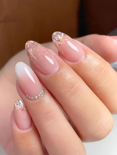 Short Almond Gel X Nail Designs, Bridal Nails Wedding Indian, Fall Nail Inspo Coffin, Wedding Nail Inspiration, Nail Designs For Wedding, Wedding Nails Pink, Diamond Manicure, Nail Bride, Ideas Para Uñas