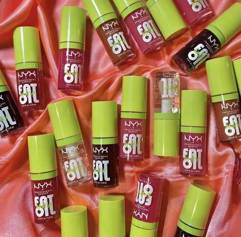 Nix Fat Lip Oil, Fat Lip Oil, Lip Pump, Fat Oil, Lips Gloss, Hydrated Lips, Cute Nail Polish, Lip Oils, Dripping Lips