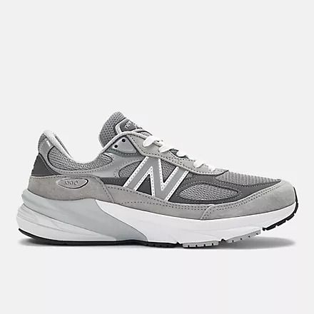 Made in USA 990v6, W990GL6 Bad Shoes, Cheap Flip Flops, Suede Dress Shoes, Best Shoes, Sneakers Athletic, Best Running Shoes, Fitness Clothing, Wide Shoes, Mesh Shoes