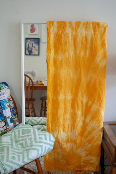 I dyed some fabric with turmeric -- check out the blog to see how I ended up styling the fabric :) Tie Dye Shower Curtain Diy, Natural Yellow Dye, Turmeric Dye Fabric, Turmeric Dye, Tie Dye Curtains, Dye Curtains, Heritage School, Craft Cafe, Ikea Couch Covers