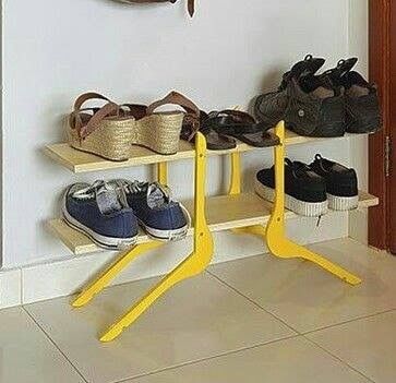 Tip of the Day Thursday-Shoe Hang Out  Wooden hangers up-cycle Reuse Clothes, Hanger Crafts, Wooden Hangers, Recycled Furniture, Upcycled Furniture, Repurposed Furniture, Diy Home Crafts, Furniture Makeover, Furniture Making