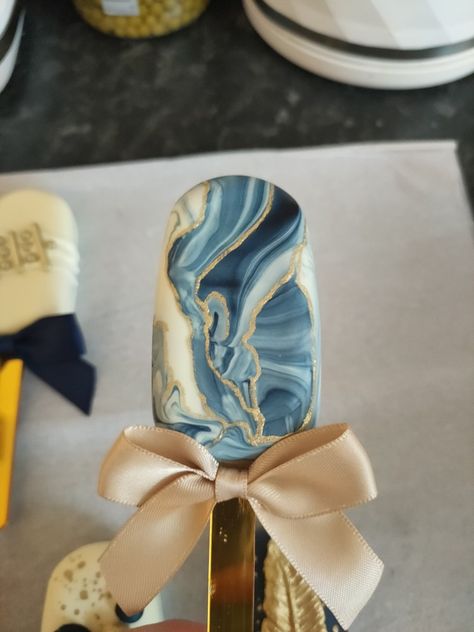 Marble Cakesicles, Cake Pop Designs, Party Dessert Table, Marble Cake, Party Desserts, Cakepops, Dessert Table, Cake Pops, Chocolate Milk