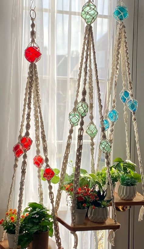 Driftwood And Macrame, Macrame Hanger Ideas, Macrame With Twine, Plant Related Crafts, Unique Macrame Ideas, Displaying Photos, Macrame Plant Hanger Patterns, Diy Macrame Plant Hanger, Glass Floats