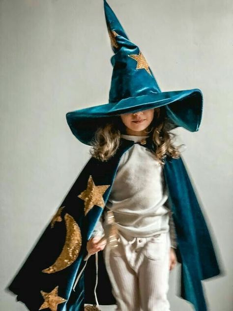 Literacy Week, Magician Costume, Magic Fox, Wizard Robes, Wizard Costume, Carnival Dress, Baby Kostüm, Wizard Hat, Capes For Kids