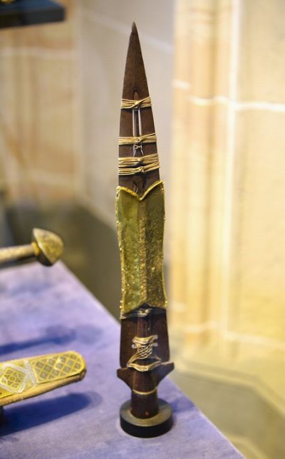 Kenn Thorpe, Spear of Destiny Spear Of Destiny, Holy Lance, Prehistoric Man, Holy Roman Empire, Viking Age, Precious Jewels, Vienna Austria, Medieval Fantasy, Ancient Cities