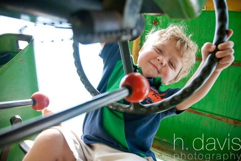 2nd Birthday Pictures, Photography Behind The Scenes, Faye Webster, Toddler Pictures, Tractor Photos, Tractor Pictures, Farm Photos, Boy Photo Shoot