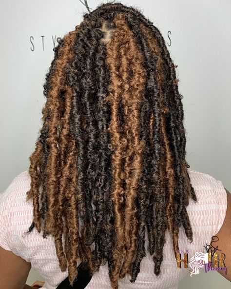 Soft Locs Shoulder Length, Shoulder Length Soft Locs, Soft Distressed Locs, Shoulder Length Faux Locs, Distress Locs, Distressed Locs, Weave Hairstyles Braided, Knotless Box Braids, Soft Locs