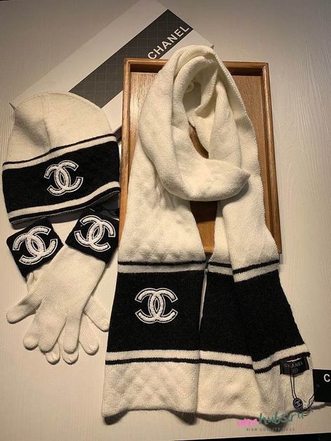 Chanel white hat glove scarf (a set) - unahubs.ru Chanel Gloves, Louis Vuitton Capucine, Chanel Clothing, Chanel Scarf, Diamond And Silk, Chanel Hat, White Slippers, Chanel White, Cashmere Jacket