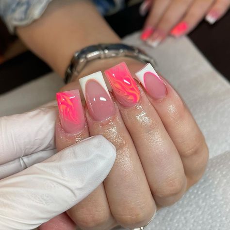 40 End of Summer Nails to Inspire You End Of Summer Nails, Summer Holiday Nails, Turkey Nails, Holiday Acrylic Nails, Girly Acrylic Nails, Work Nails, French Tip Acrylic Nails, Short Square Acrylic Nails, Long Acrylic Nails Coffin