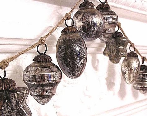 Mercury Glass Decor, Glass Ornaments Diy, Christmas Centerpiece Ideas, Bleak Midwinter, Mercury Glass Diy, Nordic Winter, Woodland Winter, Mercury Glass Christmas Ornaments, Ornament Garland