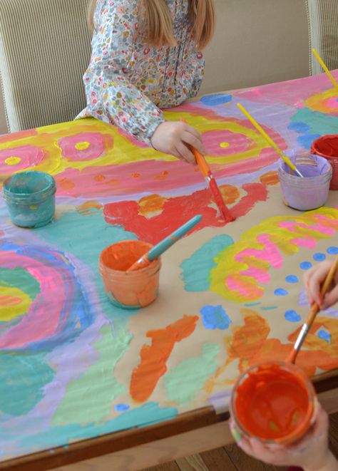 4yr olds work together to make a big painting ~ collaborative art projects foster cooperation, and they are so fun!! Collaborative Painting, Collaborative Art Projects For Kids, Painting With Kids, Big Painting, Collaborative Art Projects, Art Projects For Adults, Projects For Adults, Art Projects For Kids, Colour Theory