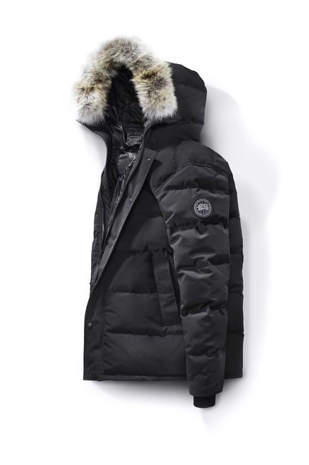 Carson Parka Black Label Mens Canada Goose Jackets, Canada Goose Black Label, Parker Coat, Leather Waistcoat, Canada Goose Mens, Men Parka, Parka Style, Ski Fashion, Jackets Men Fashion