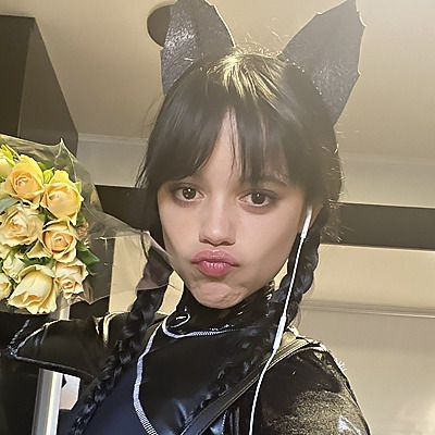 Cat Outfit For Halloween, Thanksgiving Meme, Addams Family, Wednesday Addams, Bloopers, Jena, Jenna Ortega, Fav Celebs, Neymar