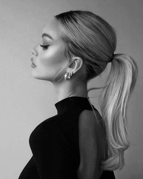 Wedding Ponytail Hairstyles, Bridesmaid Hair Inspo, Low Ponytail Hairstyles, Voluminous Ponytail, Stylish Ponytail, Wavy Ponytail, Classy Hairstyles, Hairstyles With Glasses, Simple Ponytails