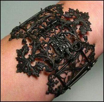 Love this! Iron Bracelet, Steampunk Bracelet, Gothic Princess, Iron Jewelry, Iron Fence, Goth Jewelry, Antique Iron, Steampunk Jewelry, Gothic Wedding