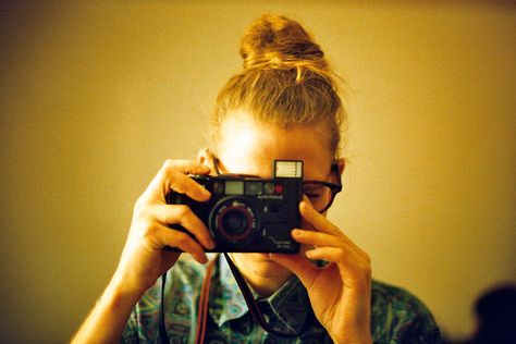 https://flic.kr/p/e2QuH9 | Charlotte & my lovely Canon AF35M | CANON AE-1 Program DM Paradies 400 iso. 50mm f/1.4 (no postprod) T U M B L R | F A C E B O O K Yellow Girl, Hello Charlotte, Canon Ae 1, Film Camera, F 1, Film Photography, Street Photography, Canon, Grain