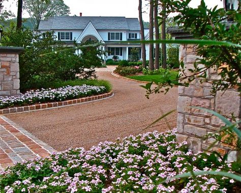 Pea Gravel Driveway Design with brick sides Pea Gravel Driveway, Gravel Driveway Landscaping, Driveway Materials, Gravel Parking, Brick Driveway, Luxury Landscape, Gravel Landscaping, Decorative Gravel, Stone Driveway