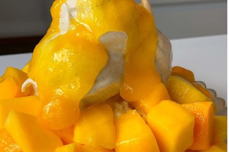 Mango Bingsoo Open A Bakery, Cold Soba, Healthier Baking, Cultural Foods, Sweet Condensed Milk, Tart Pie, Korean Instagram, Dessert Tea, Mango Puree