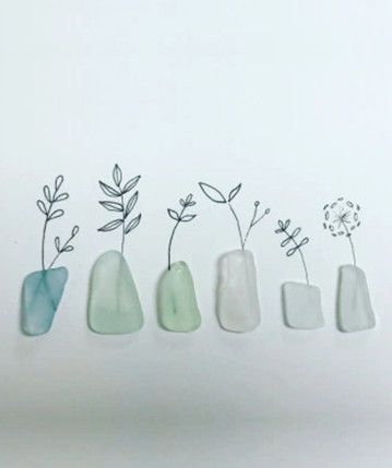 Sea Glass Paintings, Sea Glass Art Beach, Easy Sea Glass Art, Sea Glass And Shells Diy Ideas, Sea Glass Watercolor, Simple Sea Glass Art, Sea Glass Mobile, Sea Glass Tattoo, Sea Glass Crafts Ideas