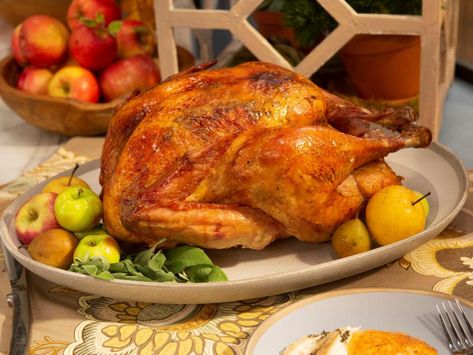 Turkey Seasoning, Roast Turkey Recipes, Turkey Recipes Thanksgiving, Turkey Dinner, Turkey Breast, Roasted Turkey, Thanksgiving Turkey, Turkey Recipes, Thanksgiving Dinner