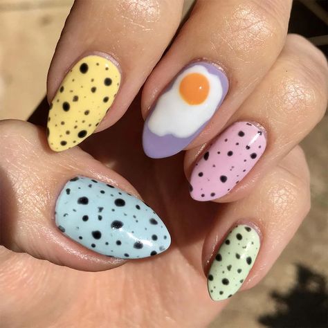 The 10 Best Simple March Nail Designs for Spring 2023 – ND Nails Supply Egg Shell Nails, Nail Designs For Spring 2023, Chicken Nails, Speckled Nails, March Nail Designs, Nails For Easter, Easter Egg Nails, Easter Nail Art Ideas, Noriker Horse