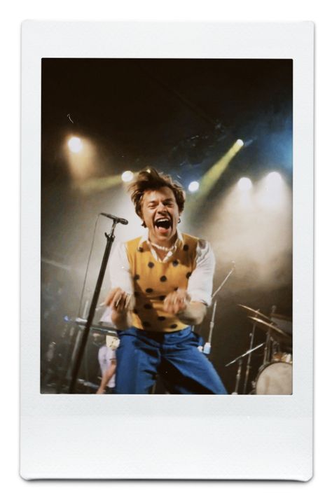 Harry Styles Film Strip, Harry Styles Photo Strip, Harry Styles Polaroid, Harry Taylor, Blonde Highlights On Dark Hair, Perfect Handwriting, Instax Photos, Dark Hair With Highlights, One Direction Photos