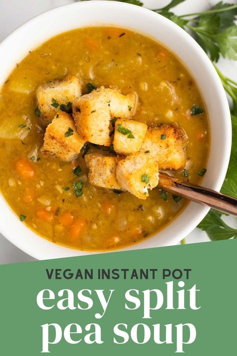 Easy and quick vegan split pea soup made in the Instant Pot - or any electric pressure cooker. This recipe is meatless, but still has that beloved smokey and hearty flavor! Easy Split Pea Soup, Instant Pot Split Pea Soup, Instant Pot Split Pea, Vegan Split Pea, Vegan Split Pea Soup, Vegan Instant Pot, Green Split Peas, Split Peas, Vegan Worcestershire Sauce