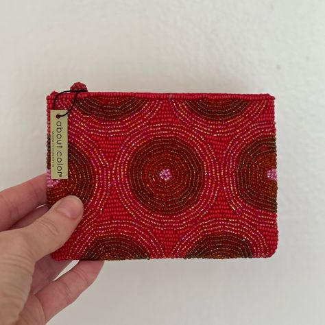 Small, Beaded Purse. Ideal As A Coin Purse, Or To Hold Lipstick, Etc. Measures 4" X 5.5" Zip Top Satin Lined Weighs 3.5 Oz Beaded Wallet, Beaded Coin Purse, Versace Bag, Top Satin, Velvet Clutch, Vintage Versace, Bead Embroidery Patterns, Beaded Evening Bags, Embroidery Bags