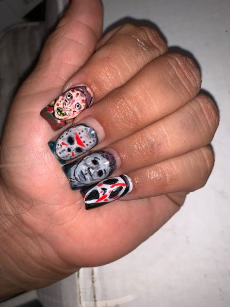 Michael Myers , scream , Freddy Kruger , Jason, Halloween nails, October nails ,killer nails Dope Nails, Halloween Nails, Nail Inspo, Class Ring, Acrylic Nails, Nail Designs, Nail Art, Halloween, Nails