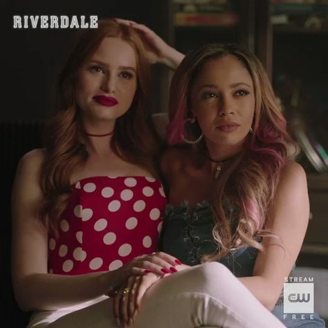 Riverdale on Twitter: "Cheryl's ready to be honest. Stream this season of #Riverdale for free on The CW App: https://t.co/bBg9HMyx4v… " Toni Riverdale, Cheryl And Toni, Riverdale Characters, Cheryl Blossom Riverdale, Riverdale Cheryl, Vanessa Morgan, Veronica Lodge, Jughead Jones, Riverdale Cast