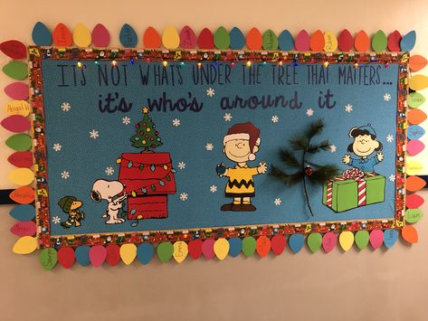 Snoopy Christmas Bulletin Boards, Charlie Brown Christmas Bulletin Board, Charlie Brown Bulletin Board Ideas, Brown Christmas Tree Ideas, Charlie Brown Bulletin Board, Charlie Brown Winter, Christmas Board Decoration, December Bulletin Boards, Valentine Bulletin Boards