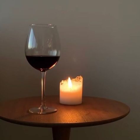 Cocktail Hour Drinks, Wine And Candles, Mood Drinks, Wine Pics, Candle Photography, Colored Wine Glasses, Aesthetic Neutral, Candles Photography, Black And White Picture Wall