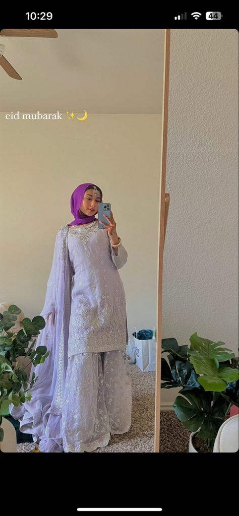 Aesthetic Desi Wedding Fits, Eid Outfit With Hijab, Garara Dress With Hijab, Pakistani Wedding Dresses With Hijab, Hijab On Indian Outfits, Desi Muslim Outfit, Hijab With Kameez, Pakistani Clothes With Hijab, Garara With Hijab