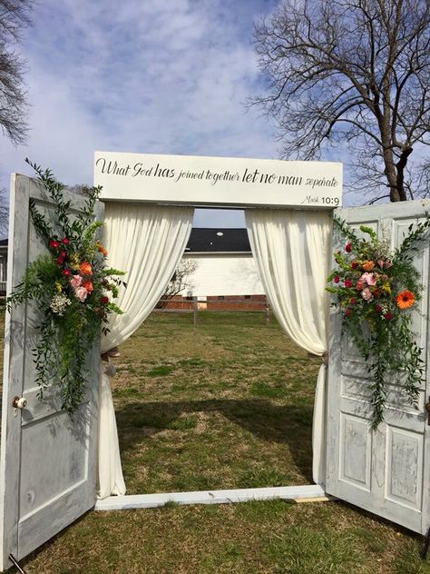 Arch way for outside wedding Double Door Wedding Entrance, Diy Wedding Entrance Entryway, Outdoor Wedding Entrance Decor, Wedding Doors Entrance Outdoor Ceremony, Outdoor Wedding Entrance Ideas, Rustic Church Wedding, Outdoor Wedding Entrance, Rustic Wedding Groomsmen, Church Doors