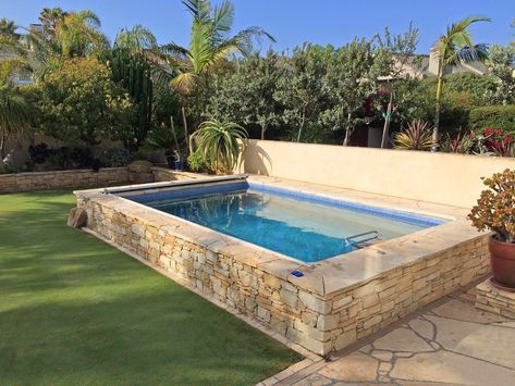 Todos os tamanhos | Original Endless Pool | Flickr – Compartilhamento de fotos! Raised Pools, Piscinas Pequeñas, Endless Pool, Small Swimming Pools, Diy Swimming Pool, Small Pool Design, Pool Picture, Backyard Pool Landscaping, Small Pools