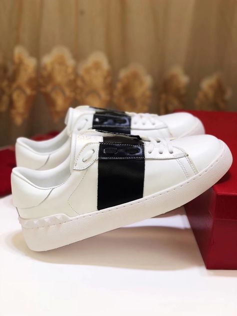 Shoes White, Shop Womens, Sports Shoes, Shoe Brands, Fashion Brand, Sport Shoes, Women Shoes, Sports, Sneakers