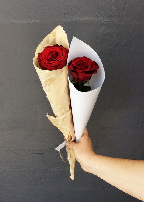 Keep it Simple with a long stemmed red rose, this Valentine's Day, Rose Bucket Flower, Simple Rose Bouquet, Nautical Flowers, Single Rose Bouquet, Single Bouquet, Bucket Flower, Team Photoshoot, Bouquet Gift, Anniversary Flowers