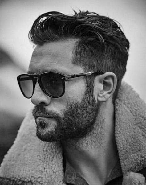 60 Men's Medium Wavy Hairstyles - Manly Cuts With Character Modern Mens Haircuts, Professional Hairstyles For Men, Mens Modern Hairstyles, Best Fade Haircuts, Men's Curly Hairstyles, Thick Hair Cuts, Wavy Hairstyles Medium, Wavy Hair Men, Wavy Haircuts