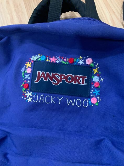 Jansport Embroidery, Backpack Embroidery, Backpack Ideas, Embroidered Backpack, Aesthetic Backpack, Signature Ideas, Cute Embroidery, Flower Embroidery Designs, Diy Canvas Art Painting