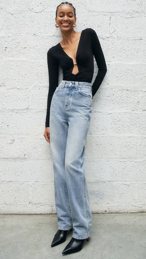 The Best Jeans in Every Category, Chosen by an Editor | Who What Wear City Woman, Mother Jeans, Fashion People, Denim Branding, Best Jeans, Fashion Editor, Fall Wardrobe, Who What Wear, Cut And Style