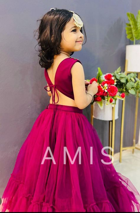 Traditional Baby Dresses, Pattu Pavada, Kids Party Wear Dresses, Dresses Diy, Kids Dress Collection, Girls Dresses Diy, Kids Blouse Designs