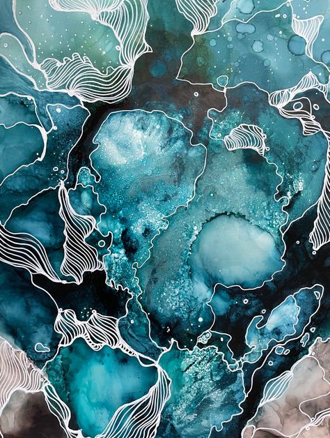 •Original Art - Blue Reef is inspired by The Belize Barrier Reef which is the second-largest reef system in the world. Stretching for 190 miles along the coast of Belize, it's home to hundreds of species of coral, fish, turtles, molluscs and marine mammals. •Alcohol Ink on 8.5 X11 •Alcohol Inks are known for their boldness and vibrancy of color, and the uniqueness of the process means the o exquisite abstract image that results will be different every time. Coral Reef Art, Belize Barrier Reef, Coral Fish, Molluscs, Marine Mammals, Alcohol Ink Art, Alcohol Inks, Abstract Images, Art Blue