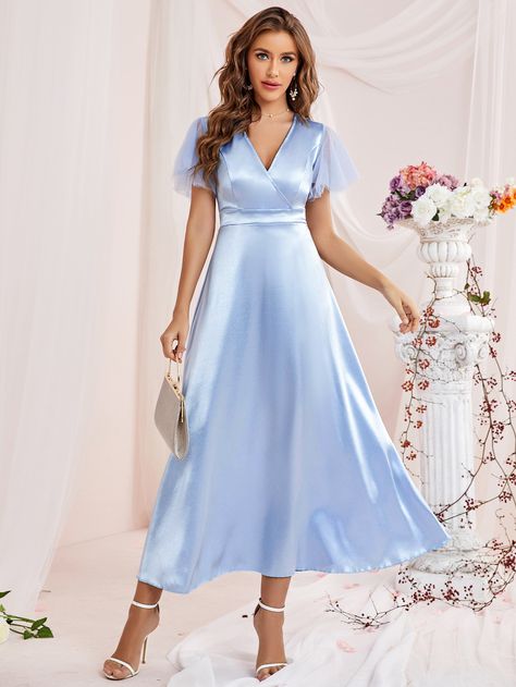 Baby Blue Bridesmaid Dresses, Short Sleeve Bridesmaid Dress, Vintage Bridesmaid Dresses, Blue Satin Dress, Bridesmaid Dresses With Sleeves, Dress Light Blue, Plain Dress, Floral Print Midi Dress, Frock Design